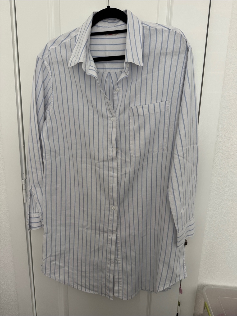 Faherty White Dress Shirt with Blue Pinstripes - Casual Button-Down